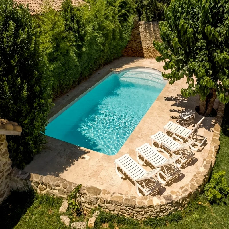 piscines-online20260615164318534767