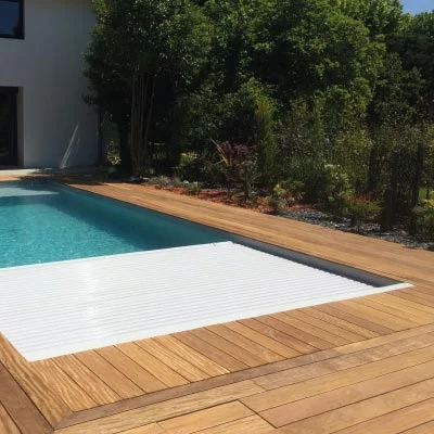 piscines-online20260615165105536733